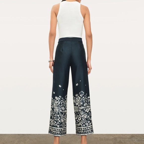 Navy DKNY Banded Pants - NWT - size 16 - originally $295 - Picture 6 of 6